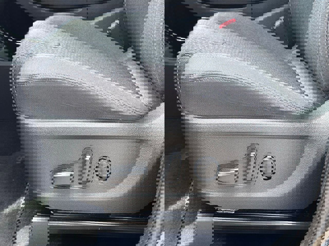 Certified 2023 Hyundai Santa Fe SEL FWD image 25