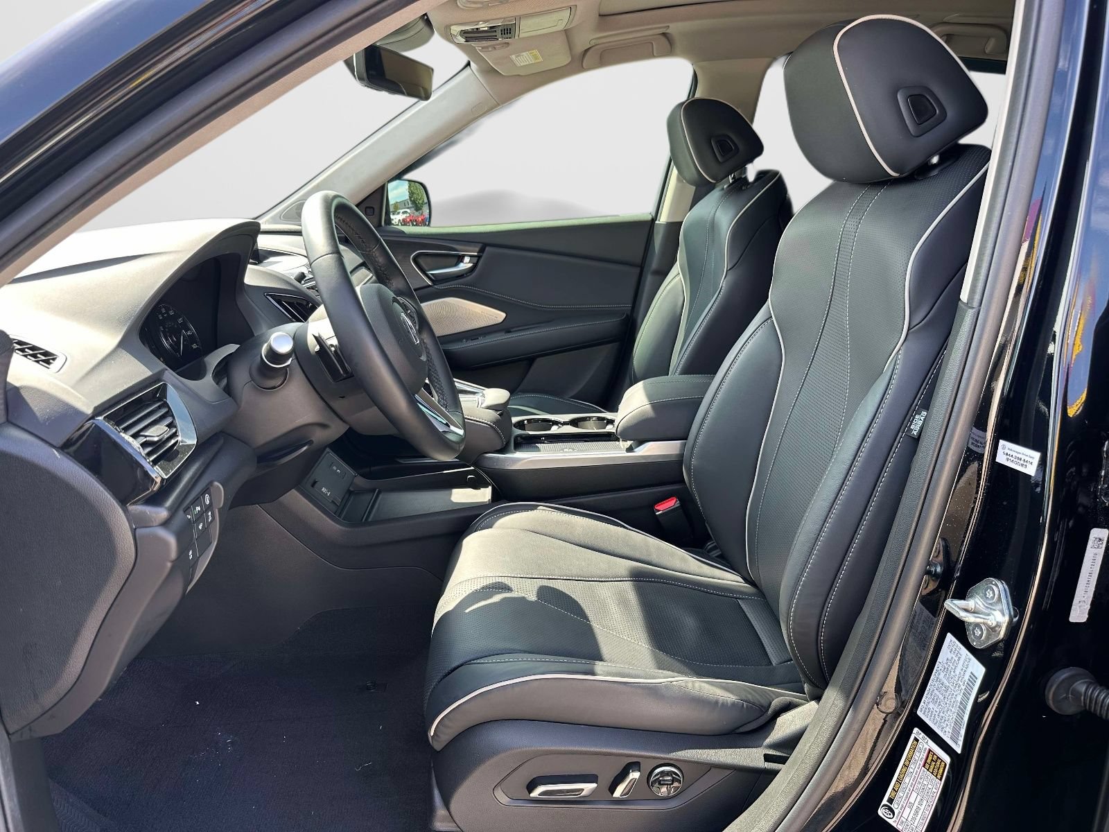 Used 2025 Acura RDX w/ Advance Package AWD/4WD image 14