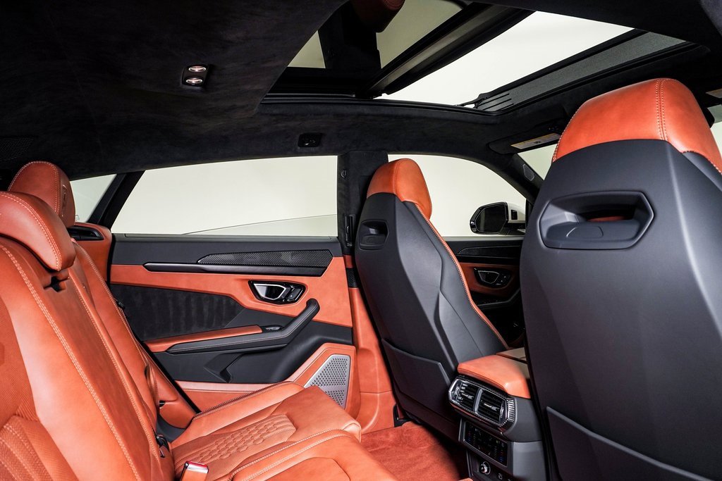 Used 2024 Lamborghini Urus S image 19