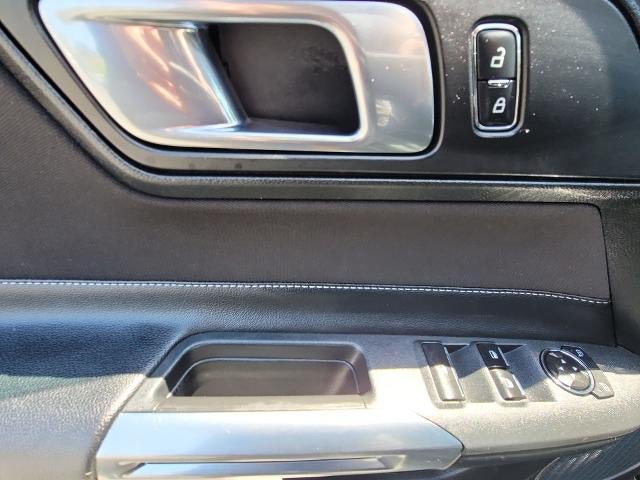 Used 2023 Ford Mustang Convertible RWD image 21