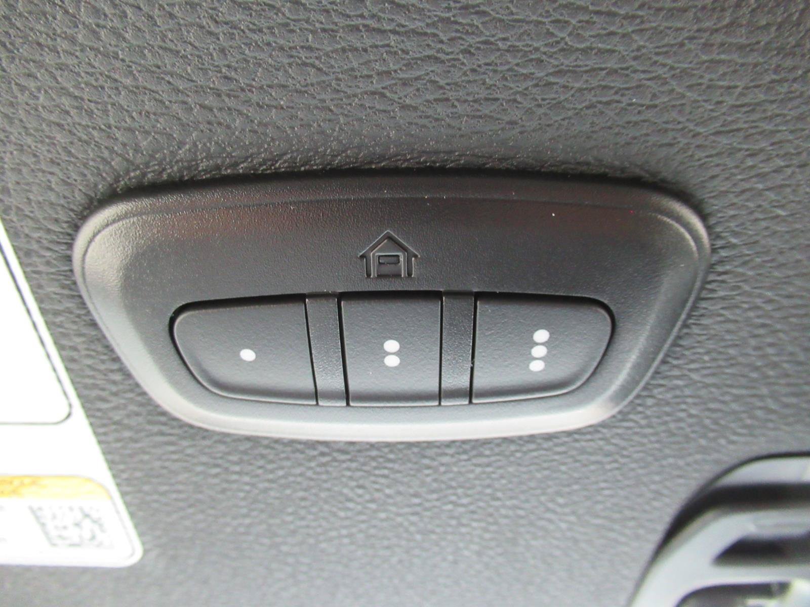 New 2026 Jeep Wrangler Unlimited Sahara AWD/4WD image 30