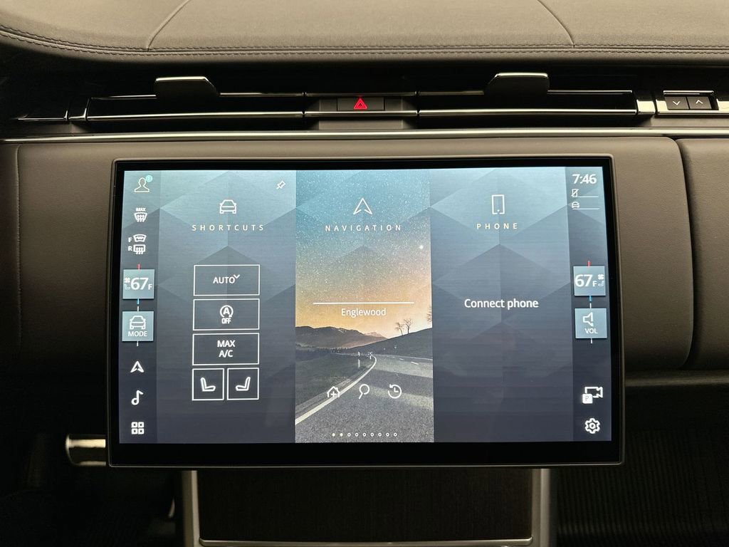 Certified 2025 Land Rover Range Rover SE AWD/4WD image 26