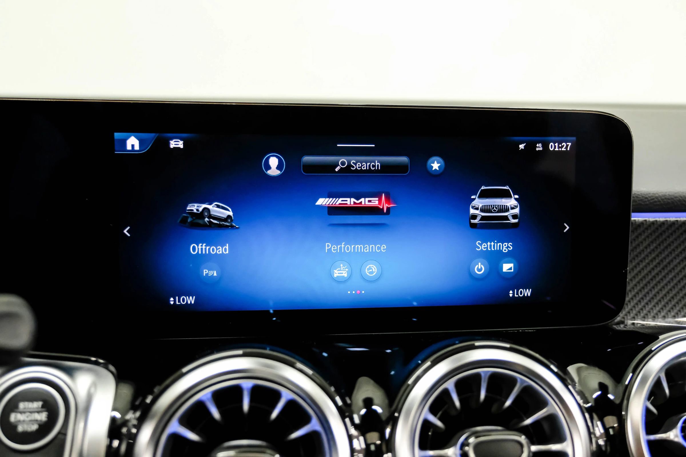 Used 2024 Mercedes-Benz GLB 35 AMG 4MATIC image 29