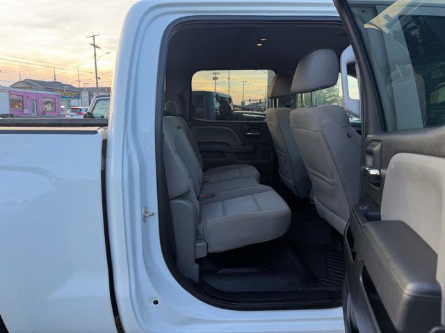 Used 2018 Chevrolet Silverado 1500 Custom w/ Custom Value Package image 14