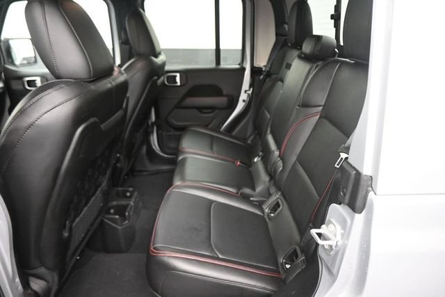 Used 2023 Jeep Gladiator Rubicon w/ Cold Weather Group AWD/4WD image 19