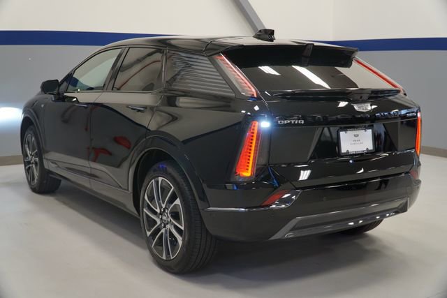 New 2026 Cadillac Optiq Sport 1 w/ LPO, Floor Liner Package AWD/4WD image 3