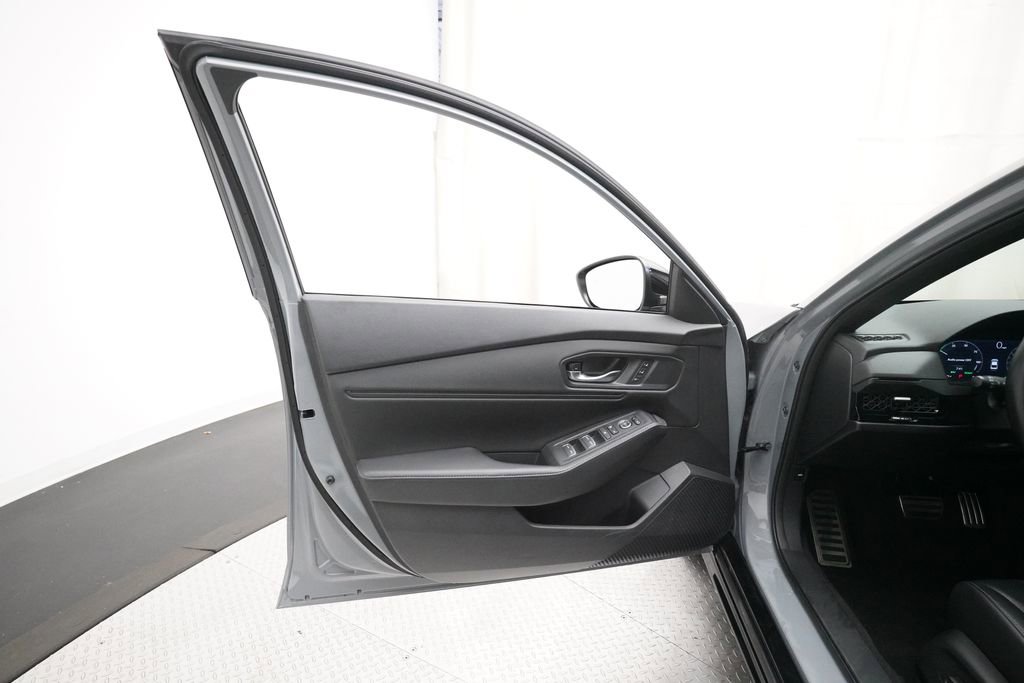 Used 2024 Honda Accord Sport image 27