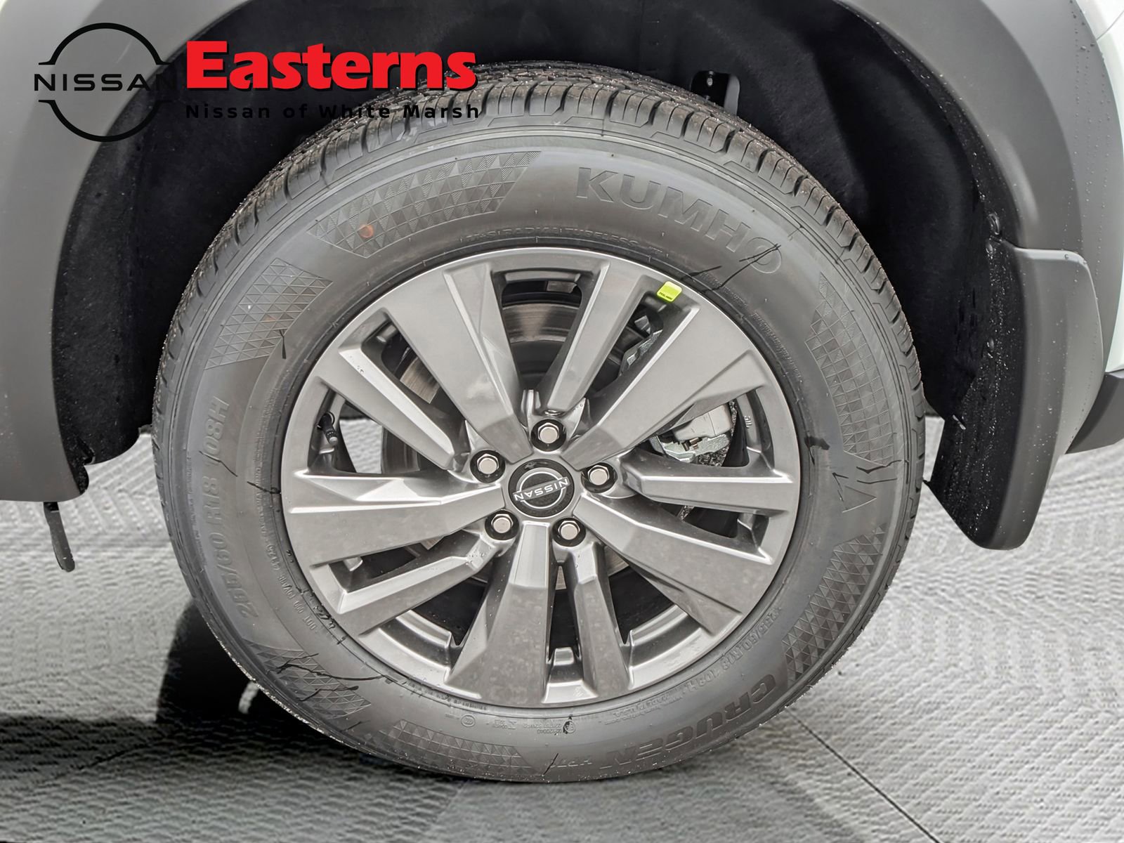 New 2025 Nissan Pathfinder SV w/ SV Premium Package image 10