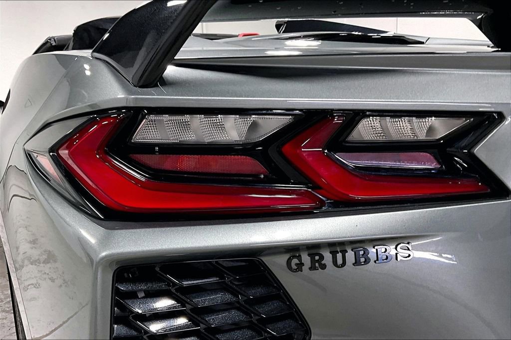 Used 2023 Chevrolet Corvette Stingray Premium Conv w/ Z51 Performance Package image 34