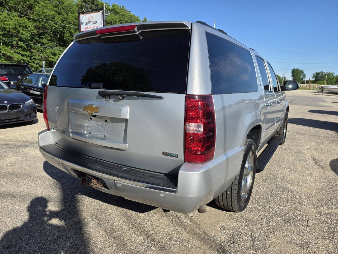 Used 2012 Chevrolet Suburban LTZ AWD/4WD image 9