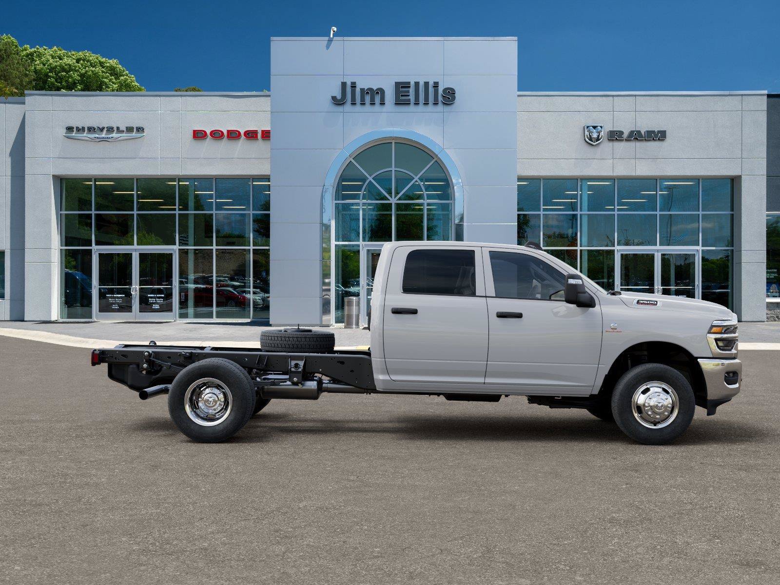 New 2026 RAM 3500 Tradesman w/ Chrome Appearance Group A AWD/4WD image 21