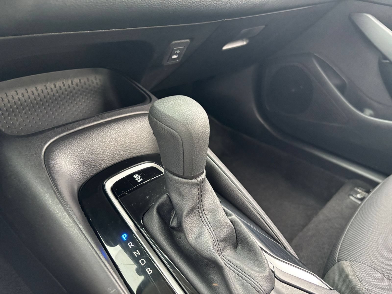 Used 2025 Toyota Corolla LE FWD image 39