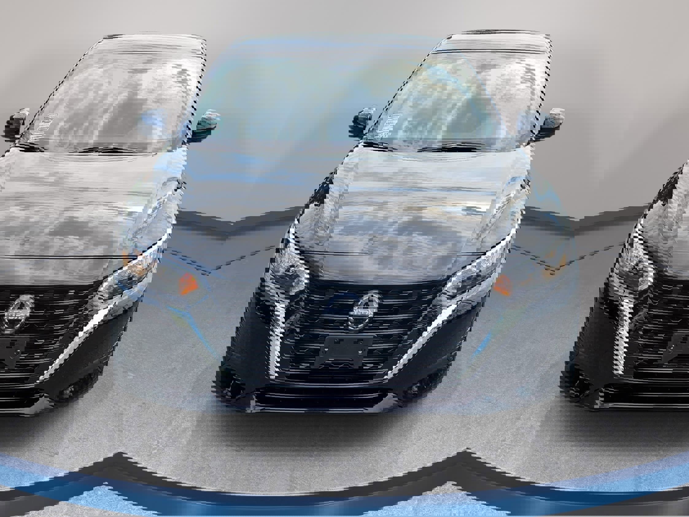 Used 2025 Nissan Sentra SV image 2