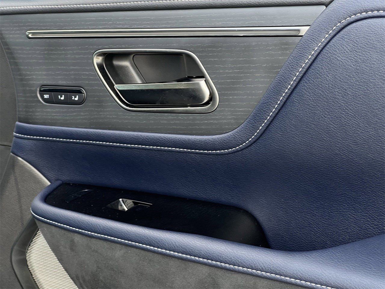 New 2026 INFINITI QX80 4WD image 25