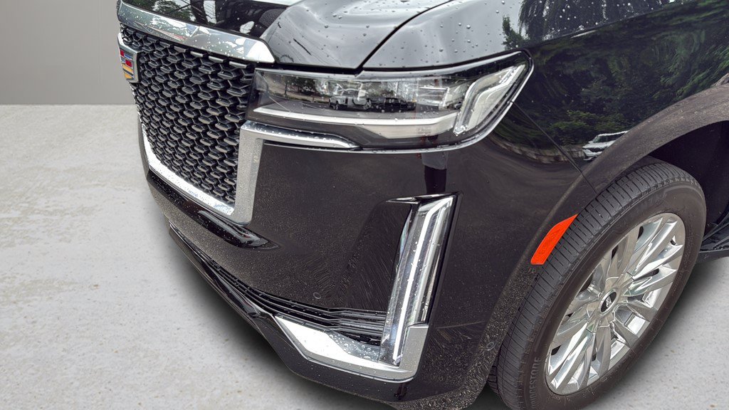 Certified 2024 Cadillac Escalade ESV Premium Luxury w/ LPO, Floor Liner Package AWD/4WD image 8