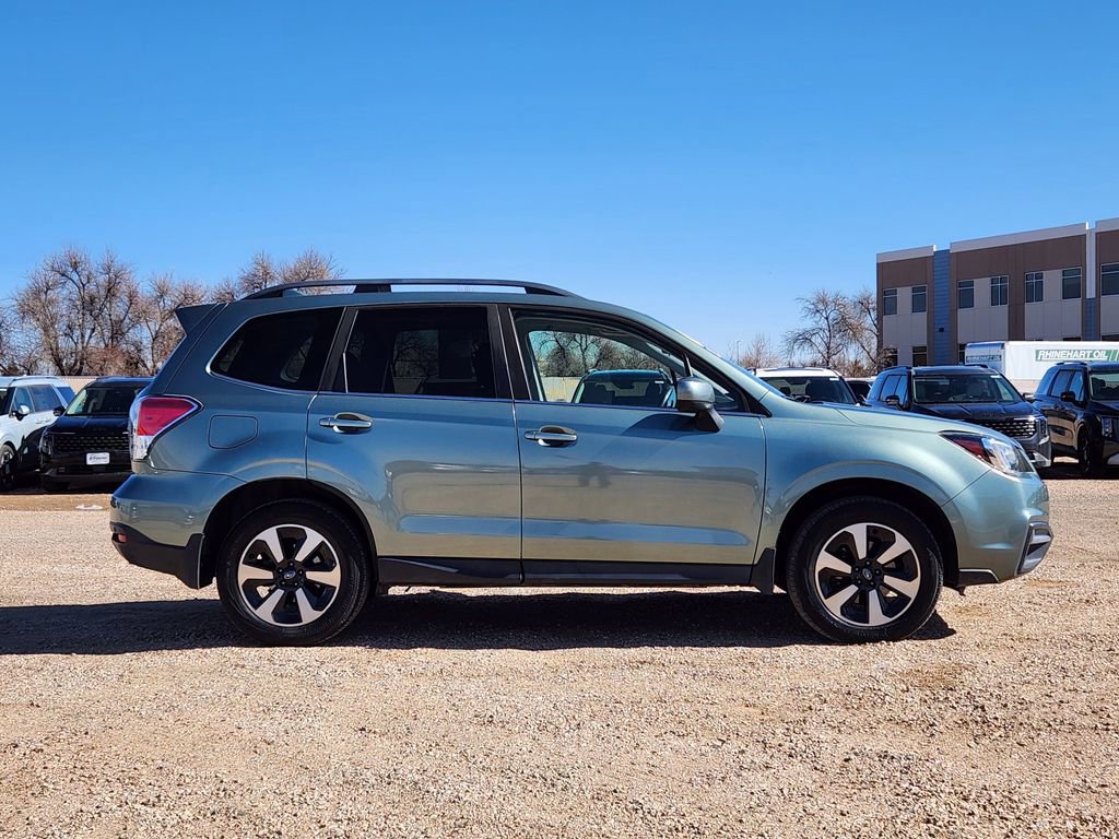 Used 2017 Subaru Forester 2.5i Limited image 2