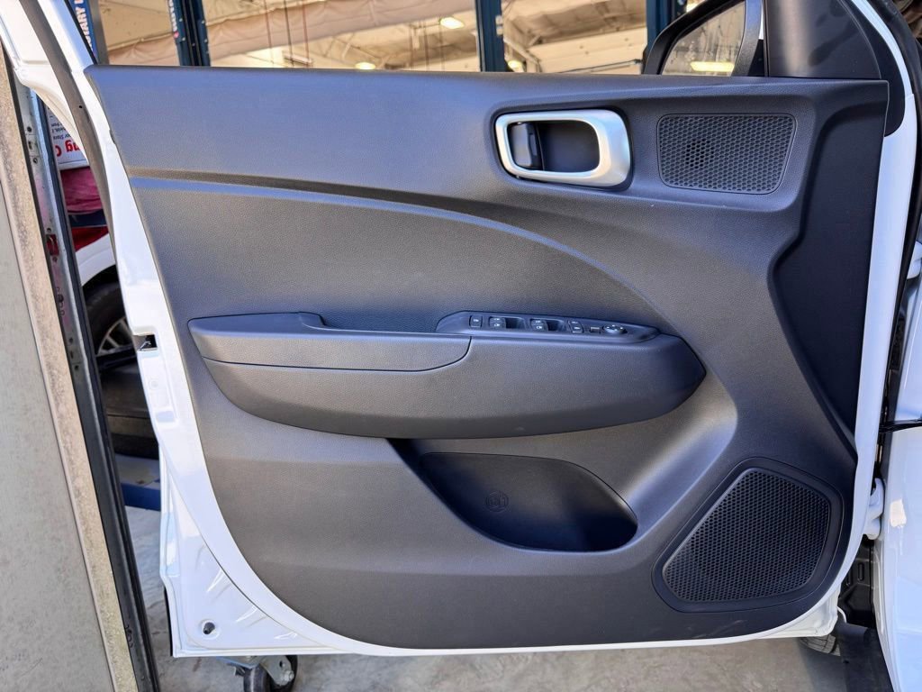 New 2026 Hyundai Venue SEL image 19