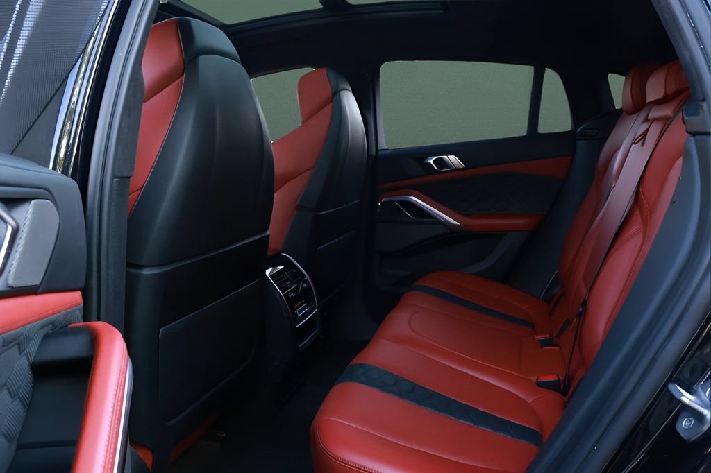 Used 2022 BMW X6 M w/ Competition Package AWD/4WD image 19