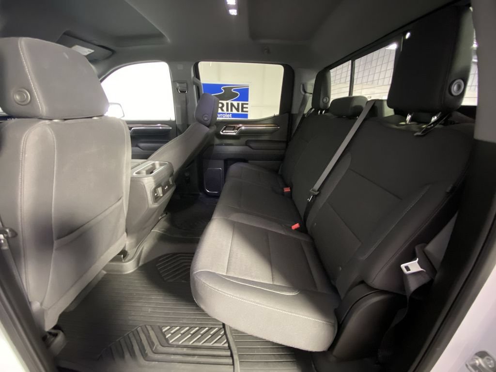 Used 2025 Chevrolet Silverado 1500 LT Trail Boss w/ Convenience Package II AWD/4WD image 31