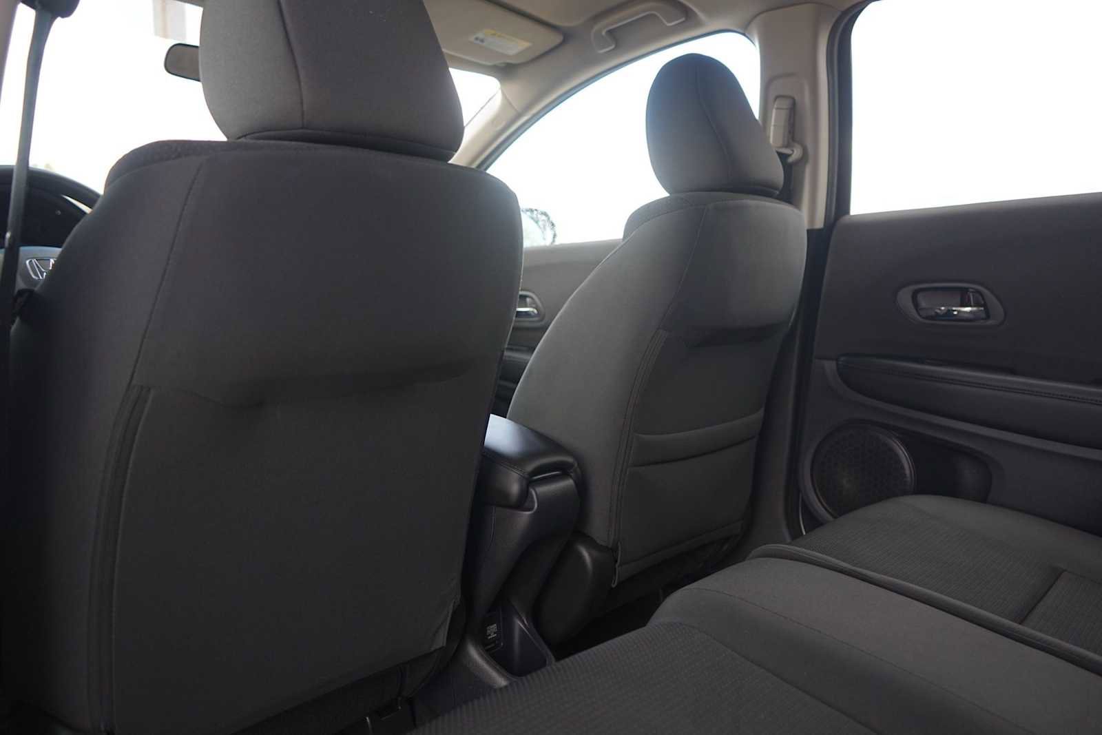 Used 2020 Honda HR-V LX image 13