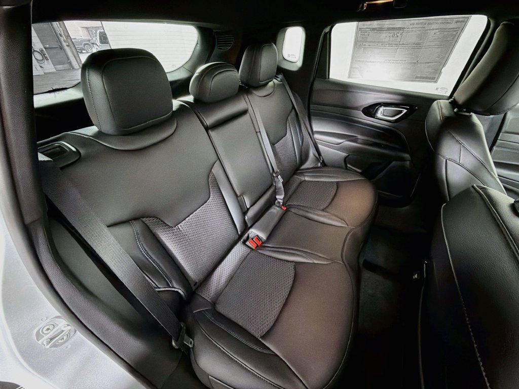 New 2026 Jeep Compass Latitude AWD/4WD image 24