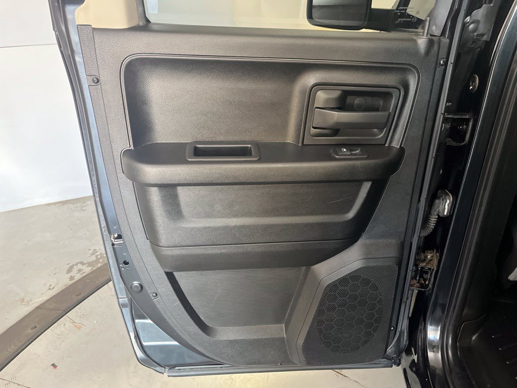 Used 2019 RAM 1500 ST w/ SXT Plus Group AWD/4WD image 27