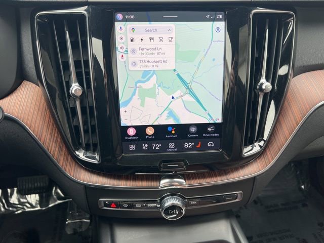 Certified 2023 Volvo XC60 T8 Plus image 33