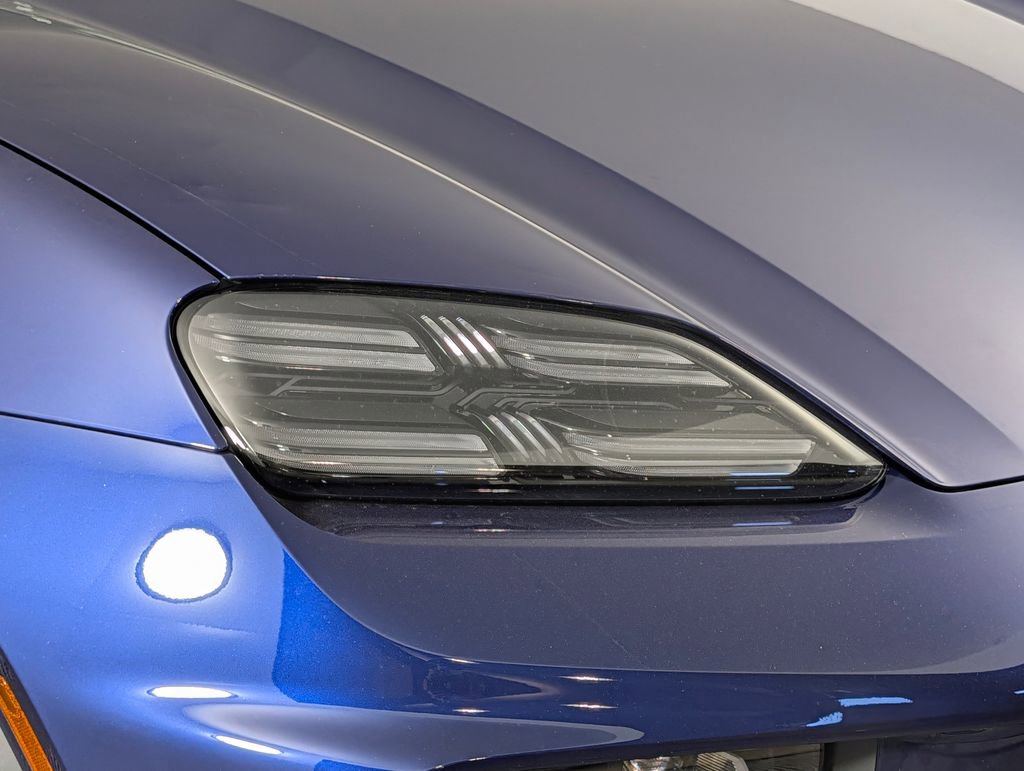 New 2026 Porsche Macan 4 Electric image 15