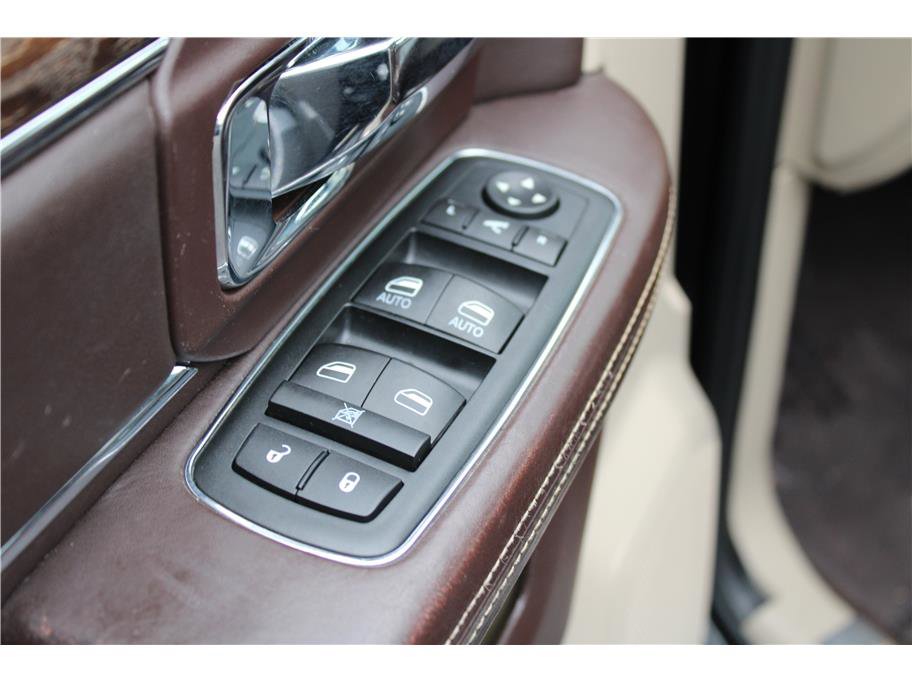 Used 2015 RAM 1500 Laramie Longhorn w/ Convenience Group image 13