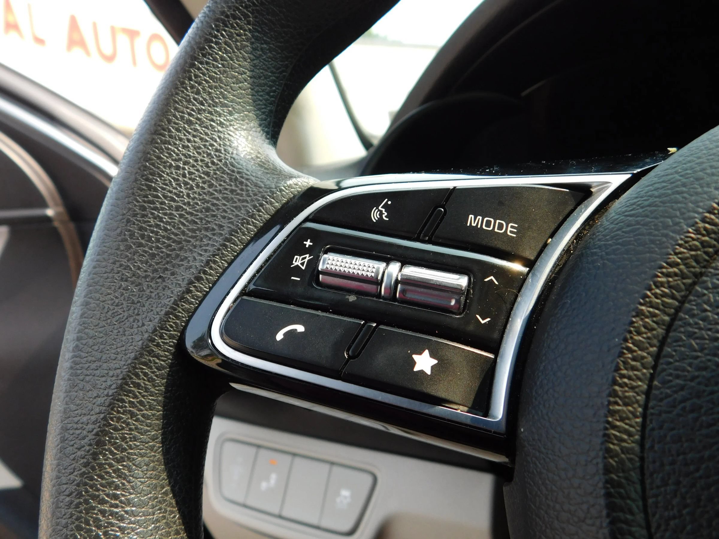 Used 2023 Kia Forte LXS w/ LXS Technology Package FWD image 21