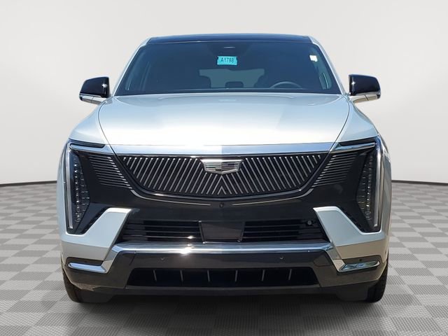 New 2025 Cadillac Escalade IQ Luxury 2 w/ LPO, Radiant Package AWD/4WD image 2