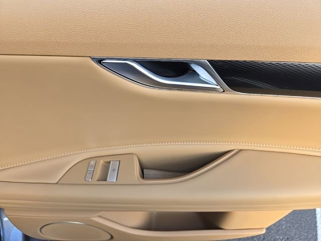 Used 2025 Genesis G80 2.5T image 24