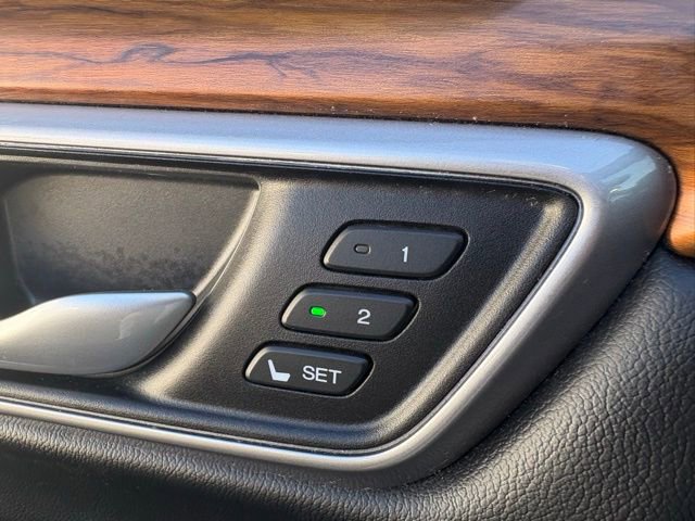 Used 2017 Honda CR-V Touring image 23