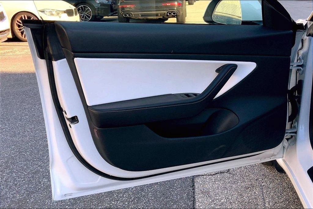 Used 2021 Tesla Model 3 Long Range image 22