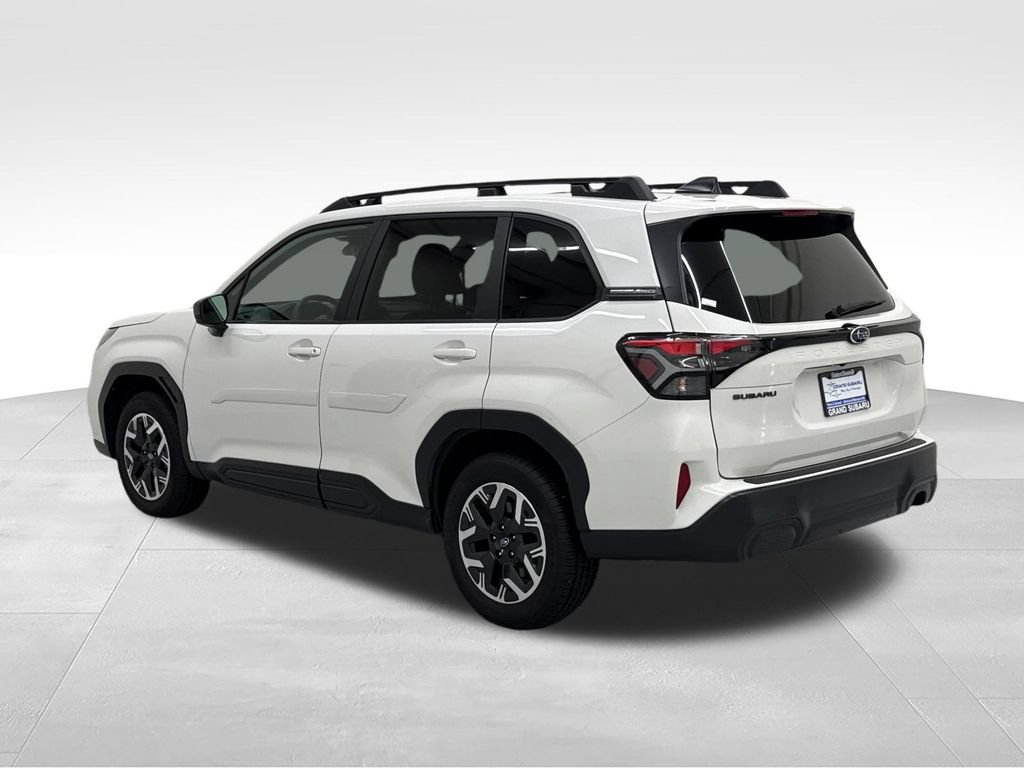 Used 2026 Subaru Forester Premium AWD/4WD image 5