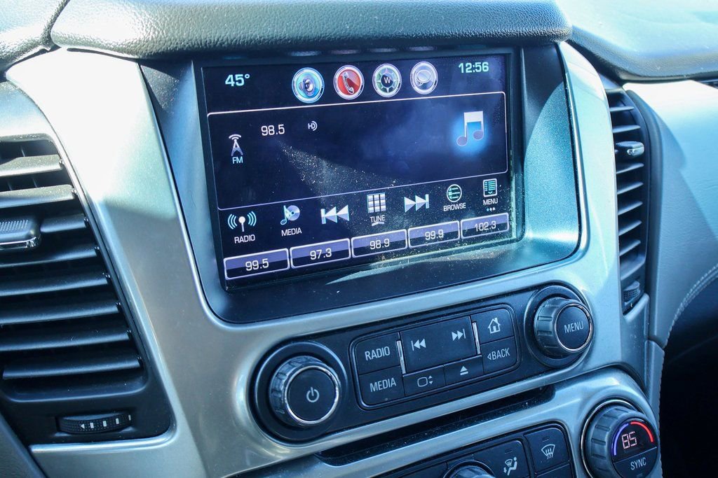 Used 2018 Chevrolet Suburban LT image 3