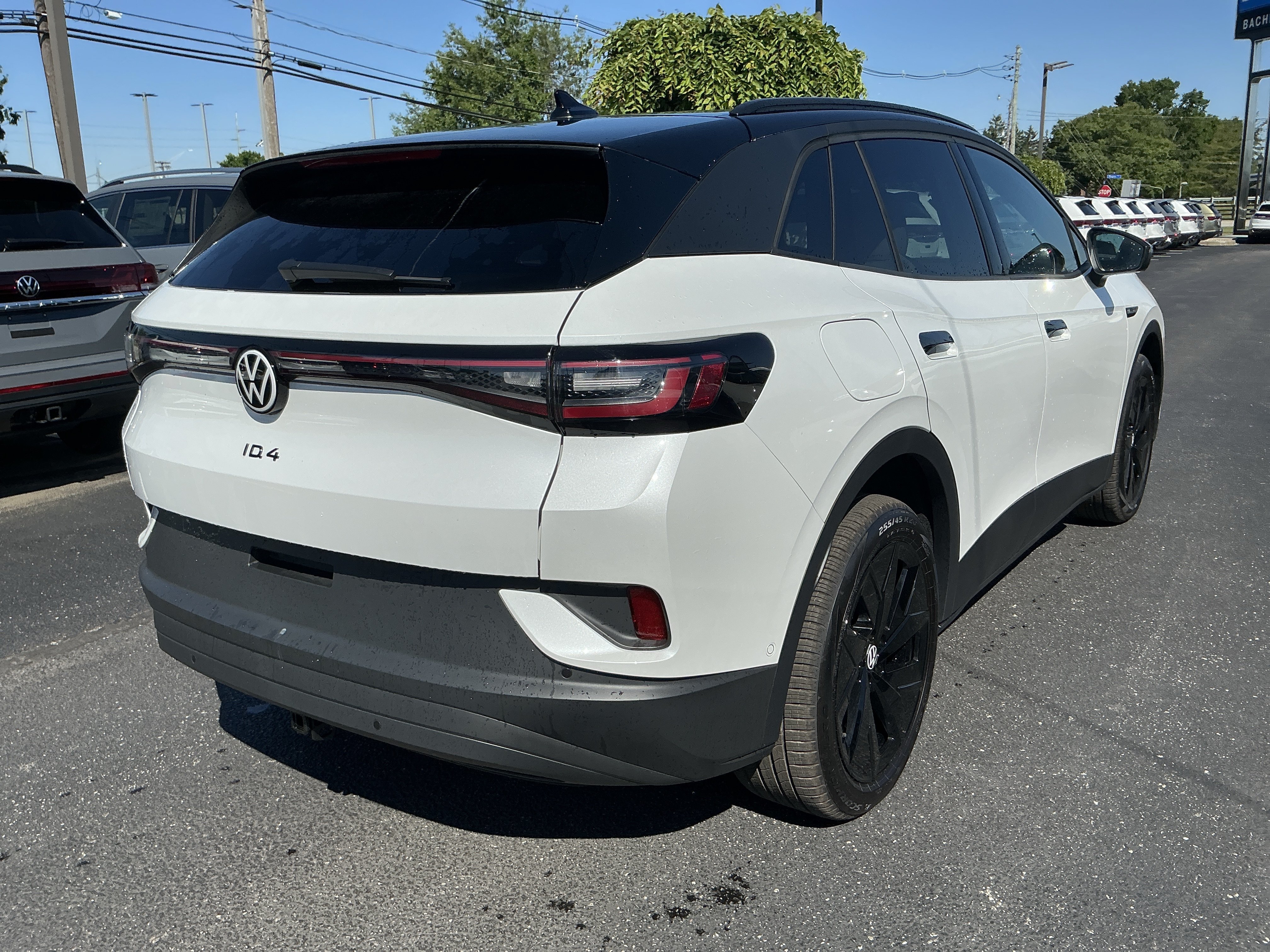 New 2026 Volkswagen ID.4 Pro S Plus AWD/4WD image 7