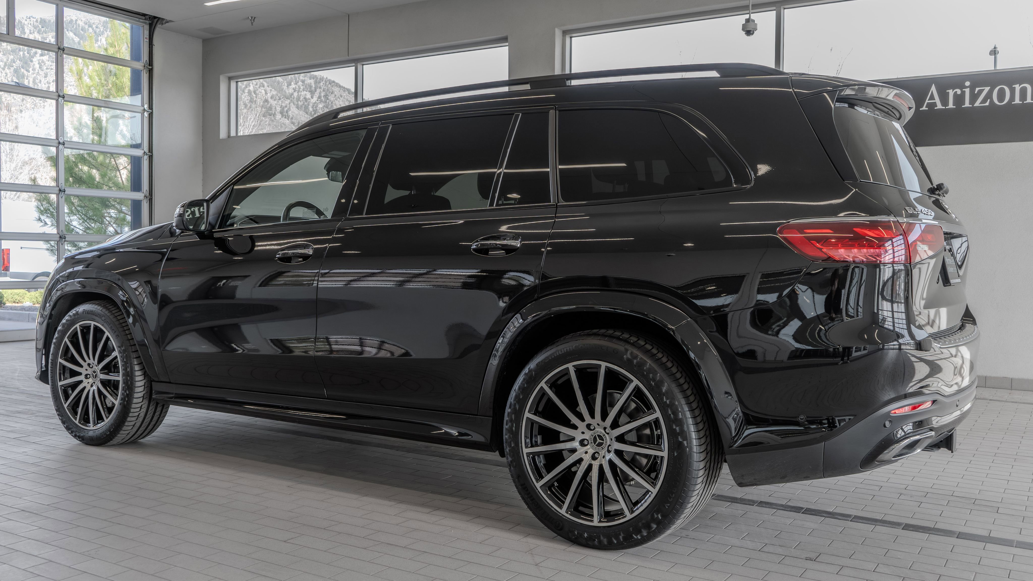 Certified 2025 Mercedes-Benz GLS 450 4MATIC w/ AMG Line Exterior image 13