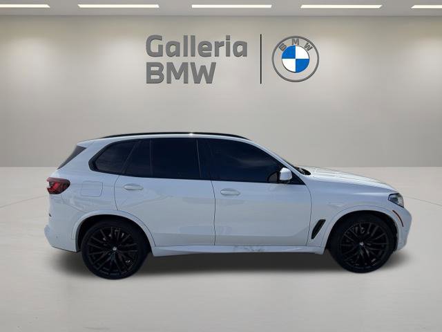 Used 2022 BMW X5 sDrive40i w/ M Sport Package RWD image 4