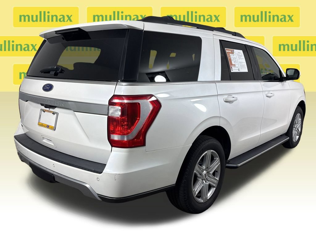 Used 2019 Ford Expedition XLT w/ Equipment Group 202A AWD/4WD image 4