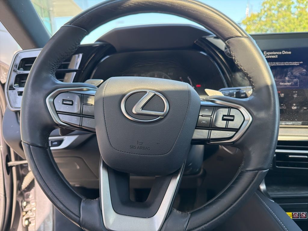 Used 2023 Lexus RX 350 Premium w/ Accessory Package AWD/4WD image 39