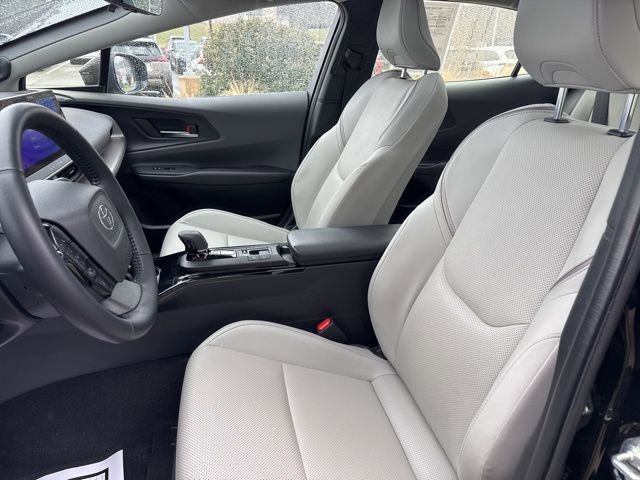Used 2024 Toyota Prius Limited w/ Limited Premium Package image 25