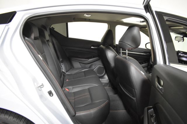 Certified 2024 Nissan Altima 2.5 SR w/ SR Premium Package FWD image 35
