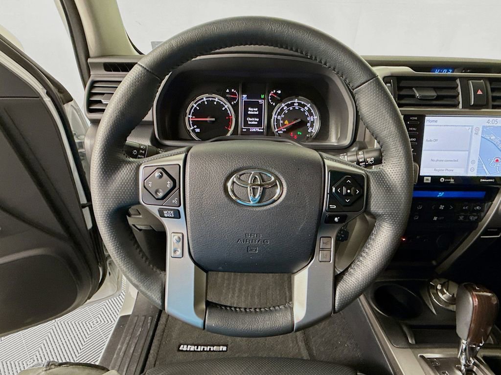 Used 2024 Toyota 4Runner Limited AWD/4WD image 11