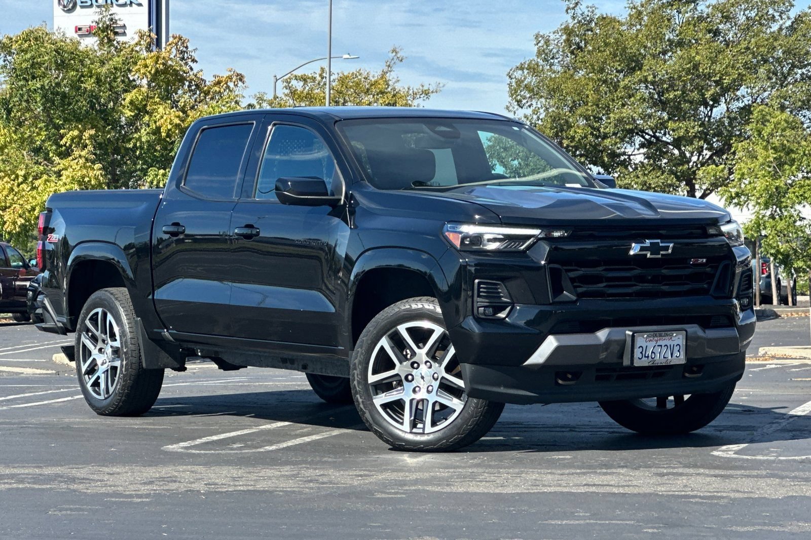 Used 2023 Chevrolet Colorado Z71 w/ Z71 Convenience Package 2 AWD/4WD image 2