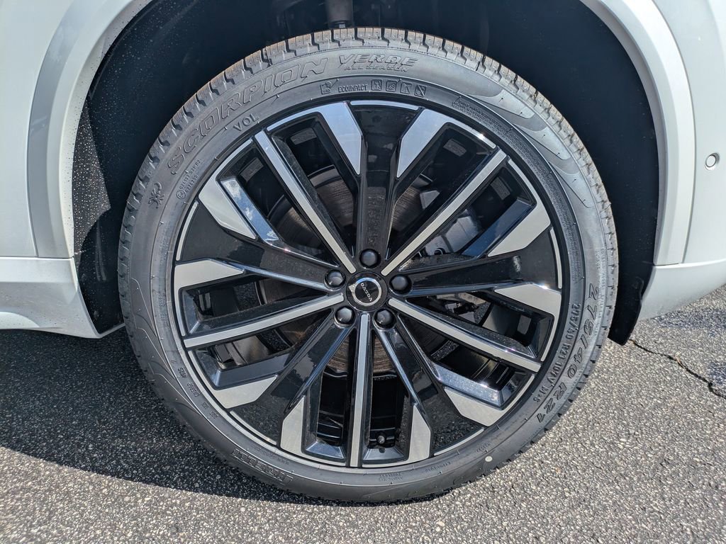 New 2026 Volvo XC90 B6 Ultra w/ Protection Package Premier AWD/4WD image 12