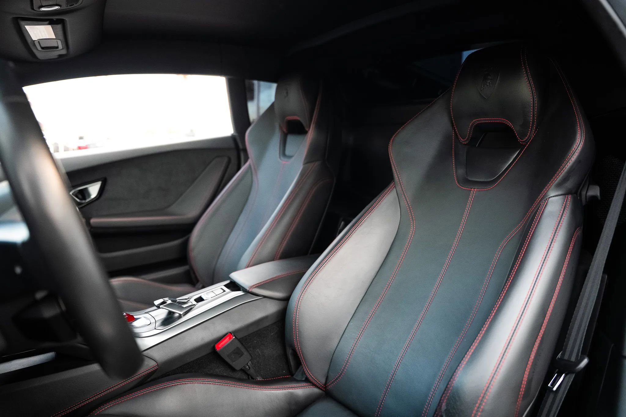 Used 2015 Lamborghini Huracan LP 610-4 AWD/4WD image 36
