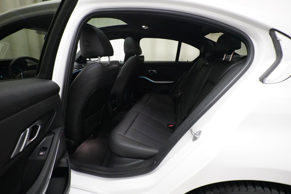 Used 2021 BMW 330e xDrive w/ Convenience Package image 16