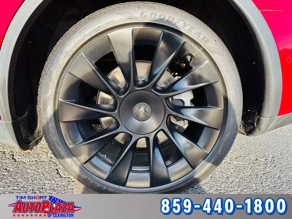 Used 2021 Tesla Model Y Long Range image 21