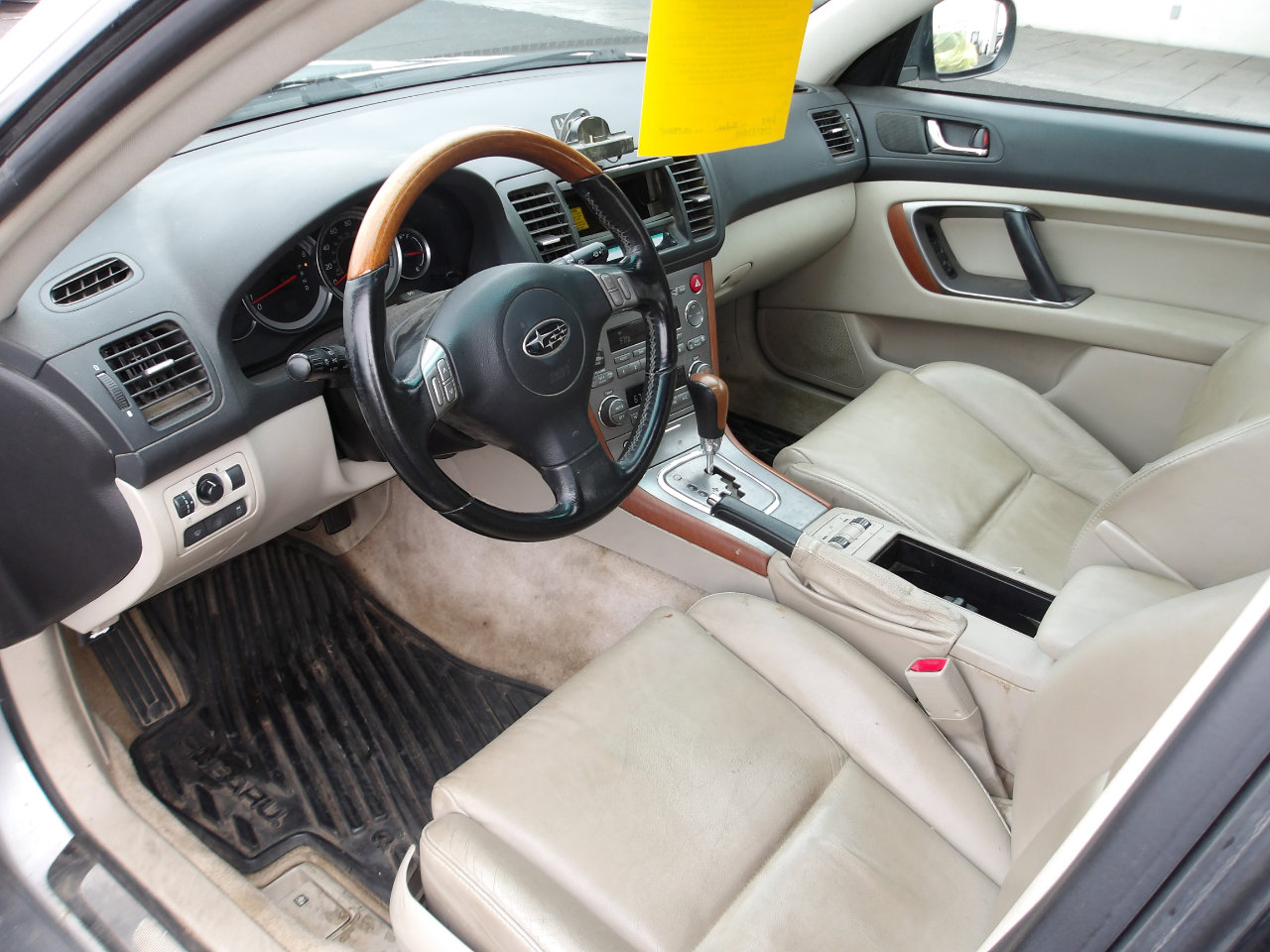 Used 2005 Subaru Outback 3.0R Limited image 9